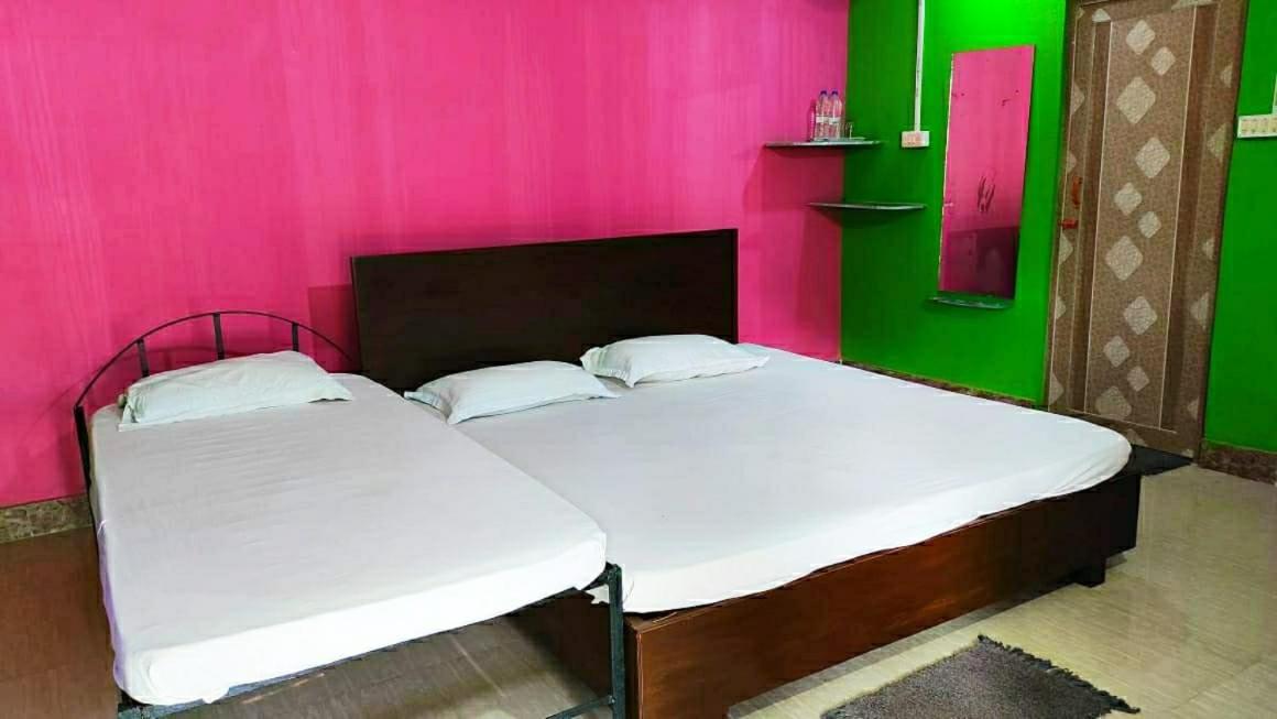 Estuarine Village Resort Sātabhāya Exteriör bild
