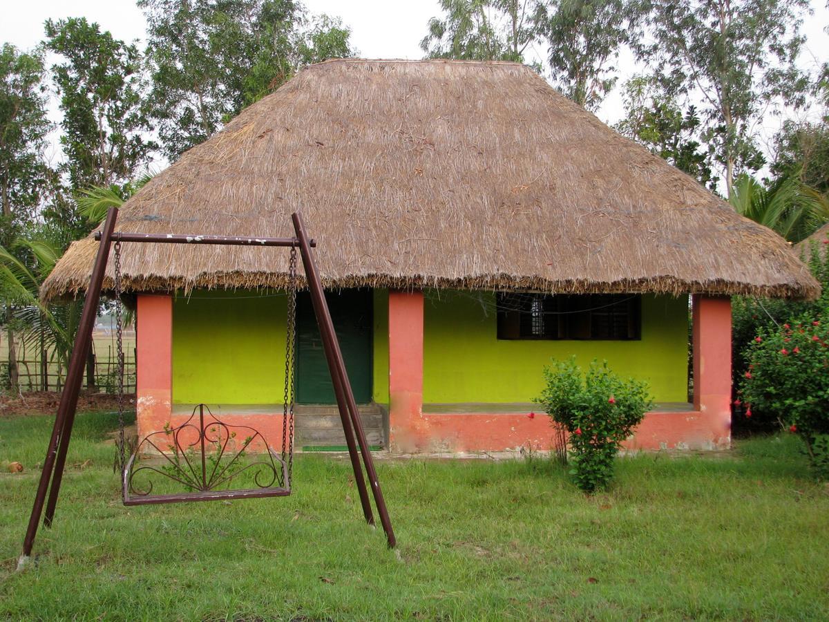 Estuarine Village Resort Sātabhāya Exteriör bild